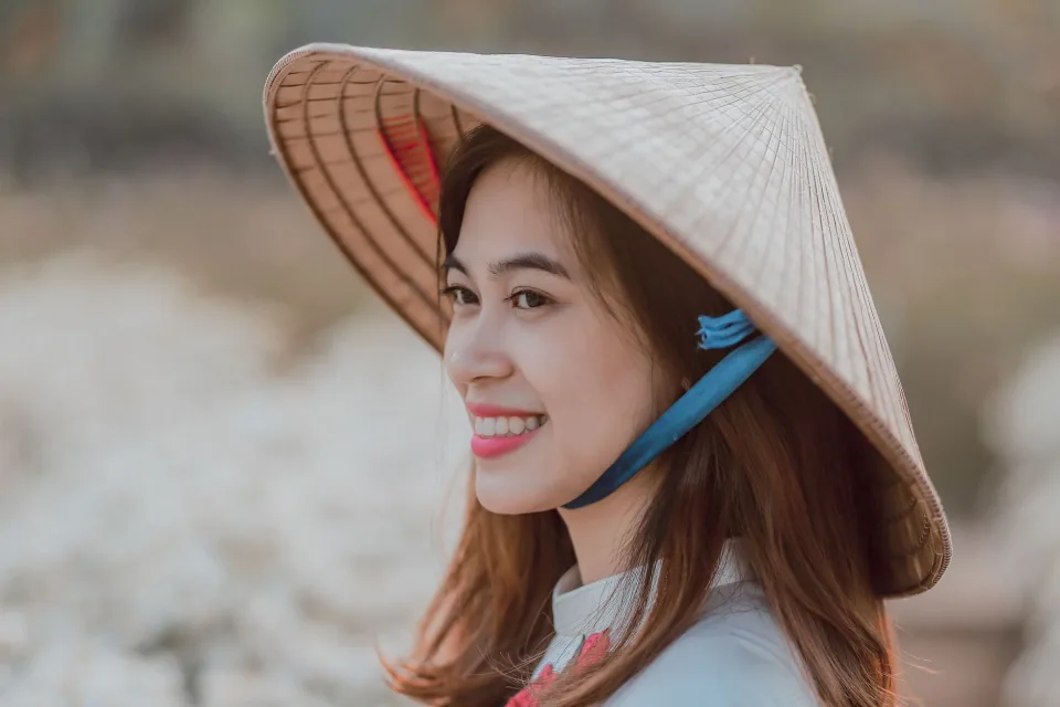 Đi khảo sát khách hàng ngoài chợ